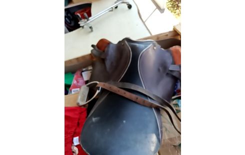 SELLE CHEVAL CUIR NOIR
