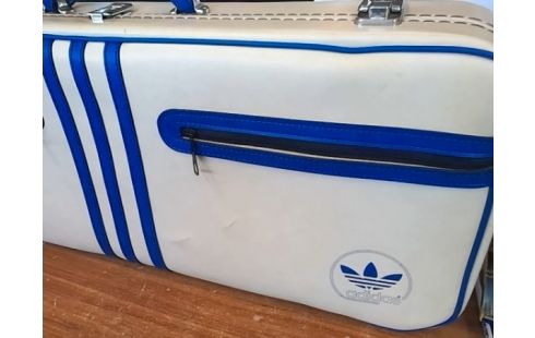 SAC DE SPORT ADIDAS BLANC ANCIEN (QLQS USURES)