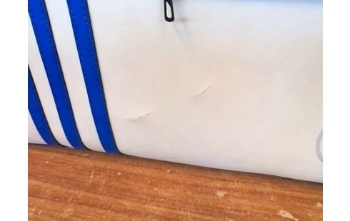 SAC DE SPORT ADIDAS BLANC ANCIEN (QLQS USURES)
