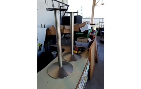PIED DE TABLE
