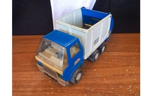 CAMION POUBELLE RICO