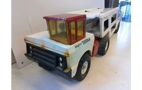 CAMION MIGHTY TONKA AVEC REMORQUES
