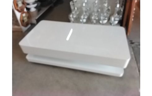 TABLE BASSE LAQUÉE BLANCHE + ACC