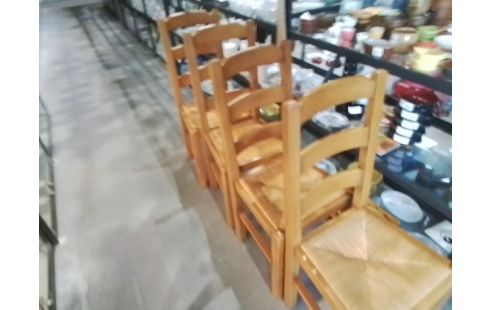 4 CHAISES EN CHENE ASSISE PAILLEE