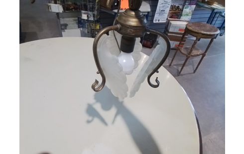 LUMINAIRE LAITON 3 FEUILLES EN VERRE