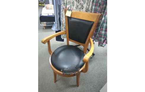 FAUTEUIL DE BUREAU PIVOTANT A RESTAURER