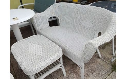 SALON EN ROTIN BLANC