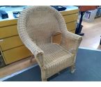FAUTEUIL EN ROTIN (USURE ACCOUDOIR)