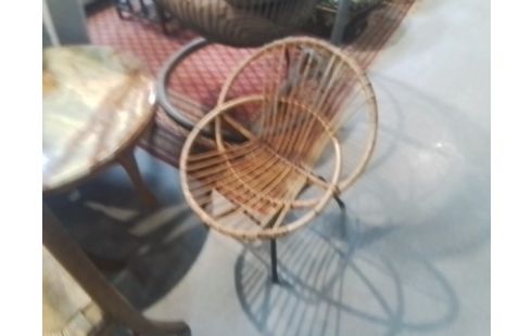 FAUTEUIL ROTIN PIEDS METAL