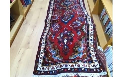TAPIS DE COULOIR ROUGE