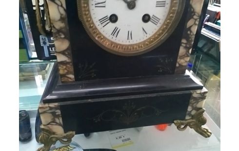 HORLOGE A POSER MARBRE (SANS CLEF)