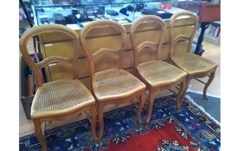 LOT DE 4 CHAISES BOIS CANNEE