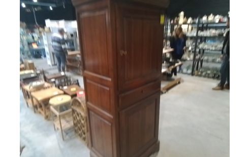 HOMME DEBOUT MERISIER 2P1T