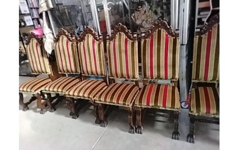 6 CHAISES VELOURS STYLE CHÂTELAIN