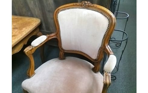 FAUTEUIL STYLE LOUIS XV TISSU ROSE