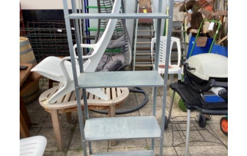 ETAGERE METAL 4 NIVEAUX