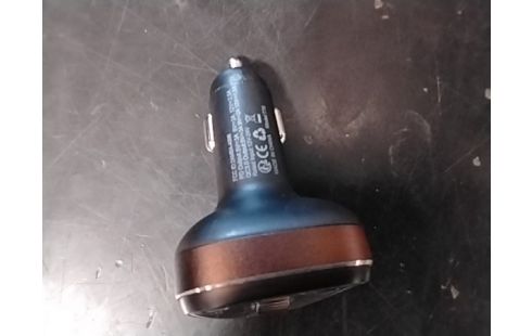 TRANSISTOR FM USB VOITURE