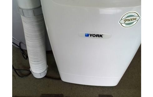 CLIMATISEUR MOBILE YORK  (AVEC NOTICE ET TUYAU)