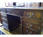 BUREAU STYLE ANGLAIS 8T