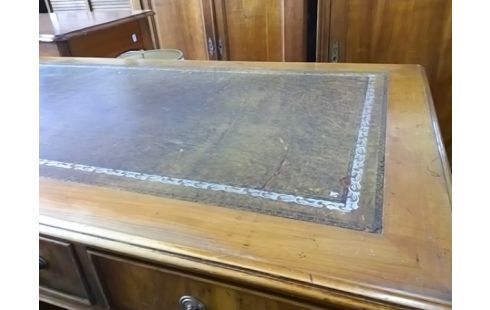 BUREAU STYLE ANGLAIS 8T