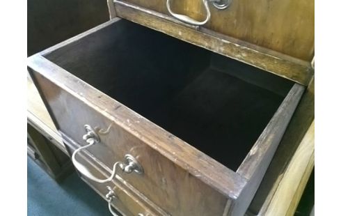 BUREAU STYLE ANGLAIS 8T