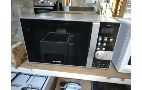 FOUR MICRO ONDES MULTICUISSON HITACHI+ACCESSOIRES