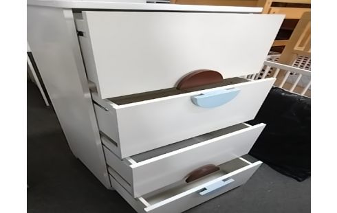 MEUBLE D'APPOINT ENFANT 4 TIROIRS BLANC POIGNÉES MARRON BLEUES