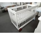 LIT BEBE BLANC ROUES MARRON BLEUES AVEC MATELAS 60X120