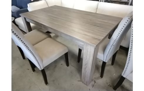 TABLE MODERNE