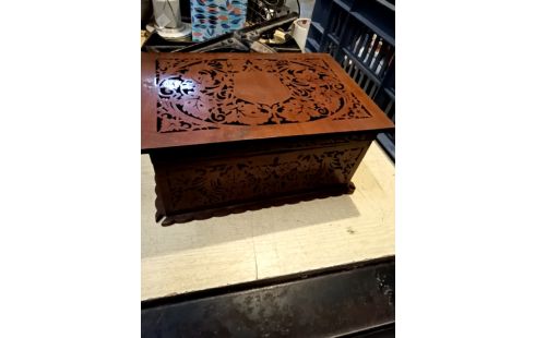BOITE BOIS AJOURÉE