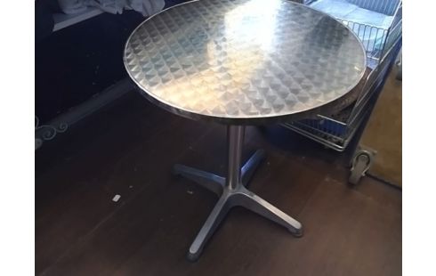 TABLE BISTROT .
