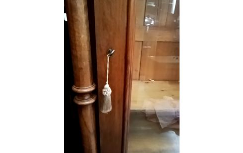 VITRINE BIBLIOTHEQUE NOYER BLOND CLE