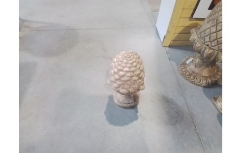 SCULPTURE POMME DE PIN GM