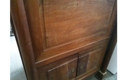 SECRETAIRE ANCIEN 3P 1T (NE FERME PAS)