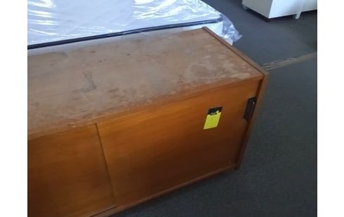 MEUBLE BAS ANCIEN 2P