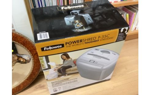 MACHINE DESTRUCTEUR DE DOCUMENT
