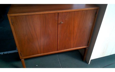 KISTE 1 IM VINTAGE-STIL 2 TÜREN