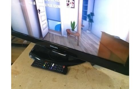TELEVISEUR PHILIPS 81CM / TNT HD / AVEC TELECOMMANDE