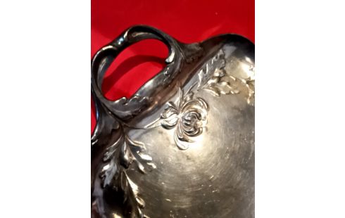 RAMASSE MIETTES ART NOUVEAU METAL ARGENTÉ