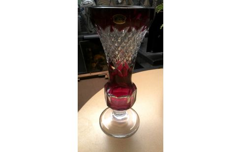 VASE CRISTAL ROUGE