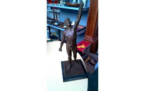 STATUE HOMME BRONZE MARBRE