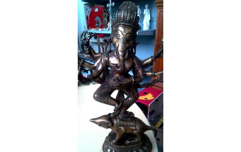 STATUE BRONZE