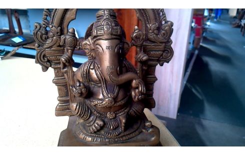 STATUE BRONZE