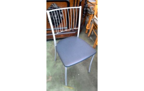 2 FAUTEUILS, , CUISINE GRIS METAL BLEUE SIMILI CUIR
