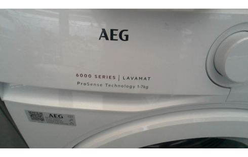 LESSIVEUSE AEG