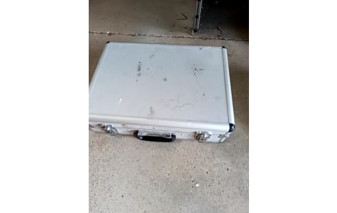 VALISE METAL OUTILS