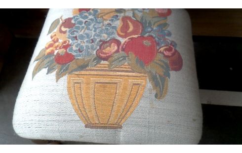 VOETBANKJE HOUT STOF