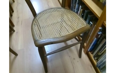 CHAISE CANNEE