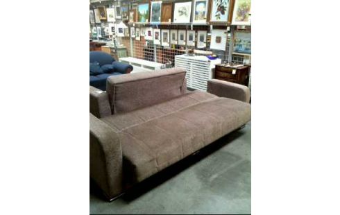 SOFA 3-SITZER STOFF BRAUN SCHLAFFUNKT.
