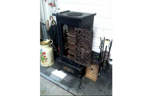 OFEN GUSSEISEN VERZ. JUGENDSTIL SCHWARZ